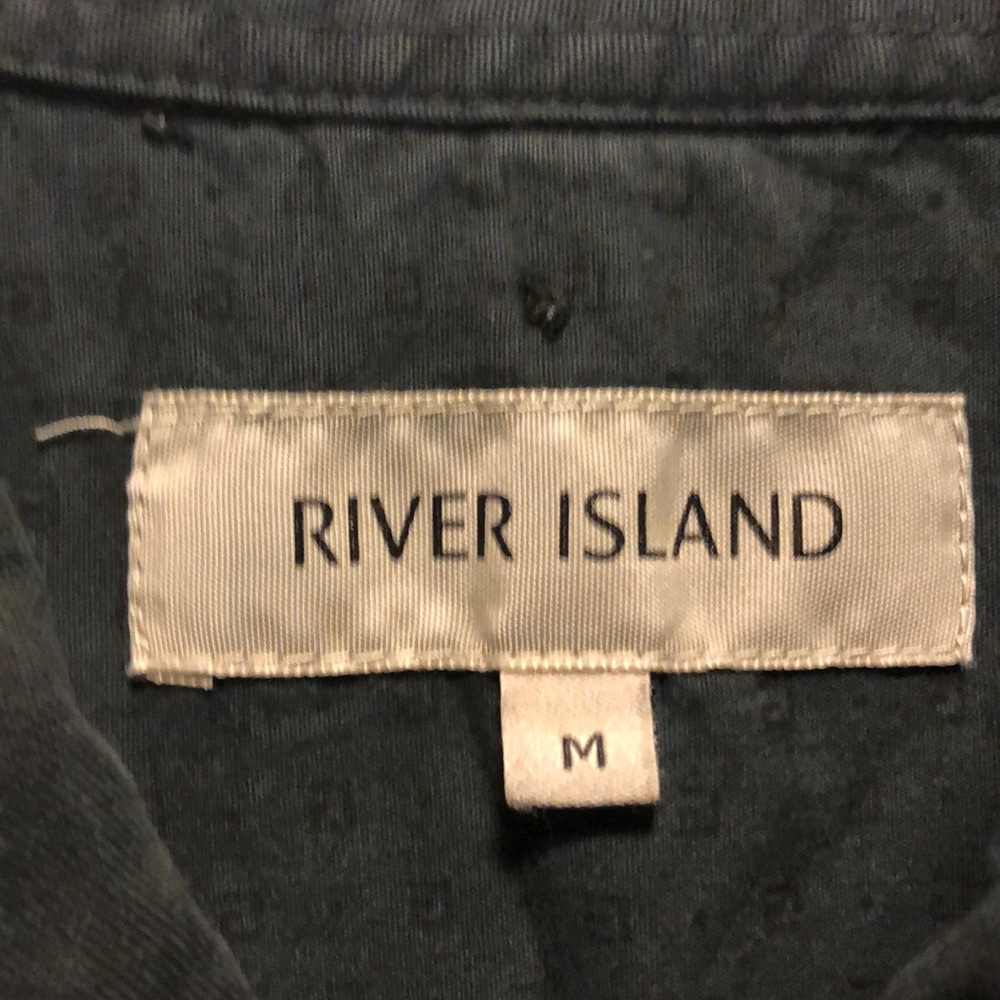 Crazy designed button down - Picture 3 of 3